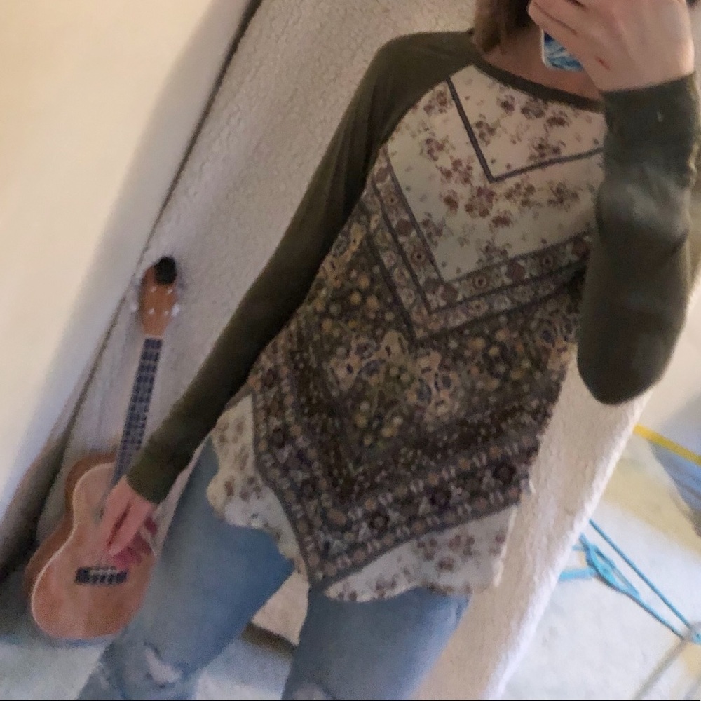 Patterned long sleeve shirt